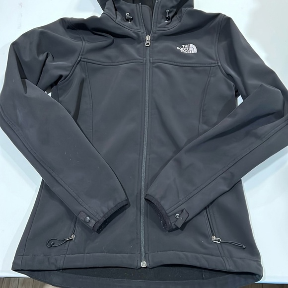 The North Face Jackets & Blazers - The‎ North Face - small black hooded coat